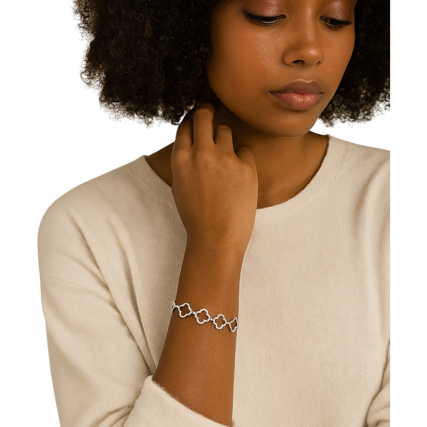 6 Clover Outline Diamond Bracelet in 18K Gold