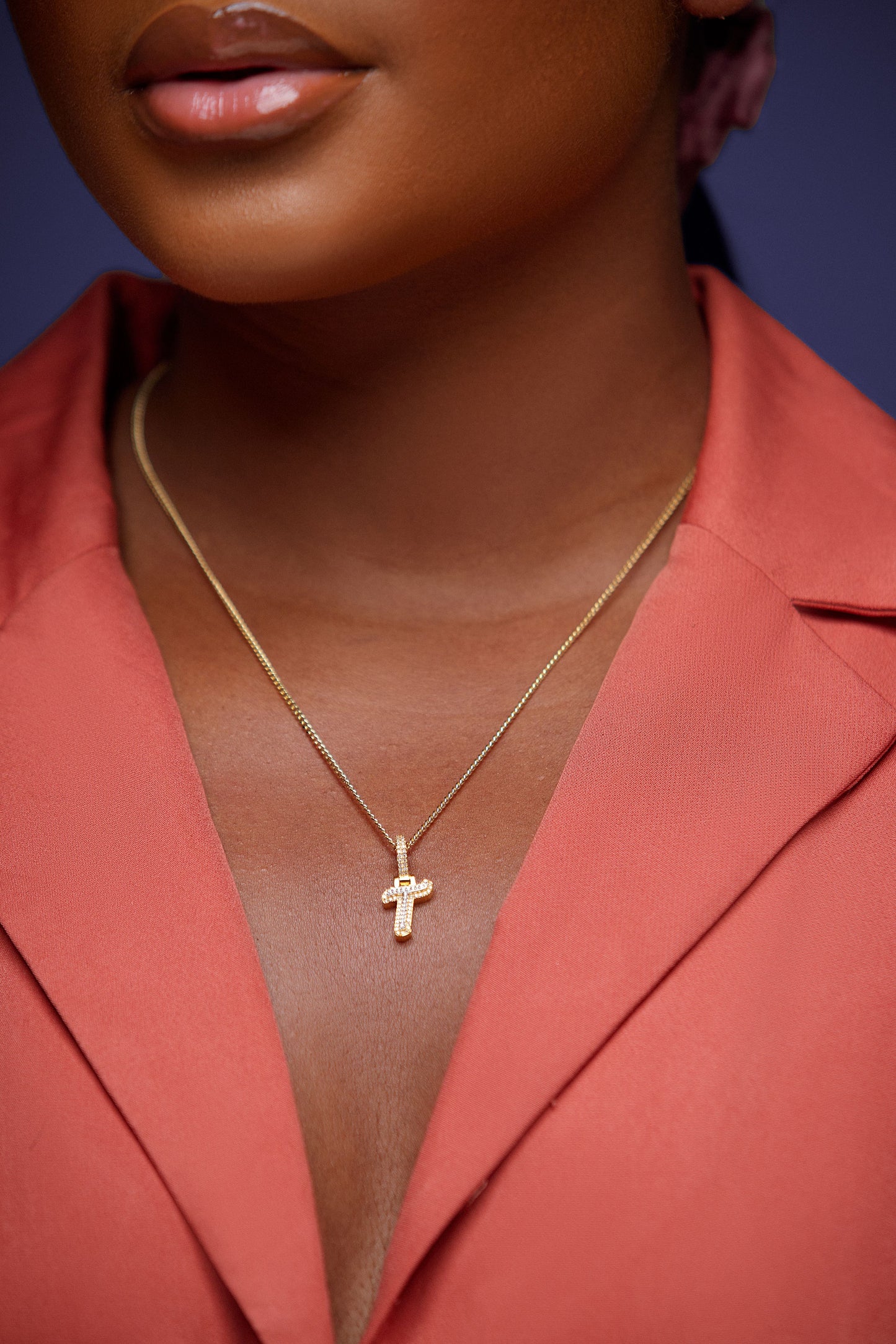 Bibi 0.18ct Initial Diamond Pendant in 18K Gold