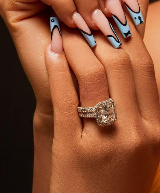 Naomi Radiant Cut Lab Grown Diamond Bride Set in 18K Gold